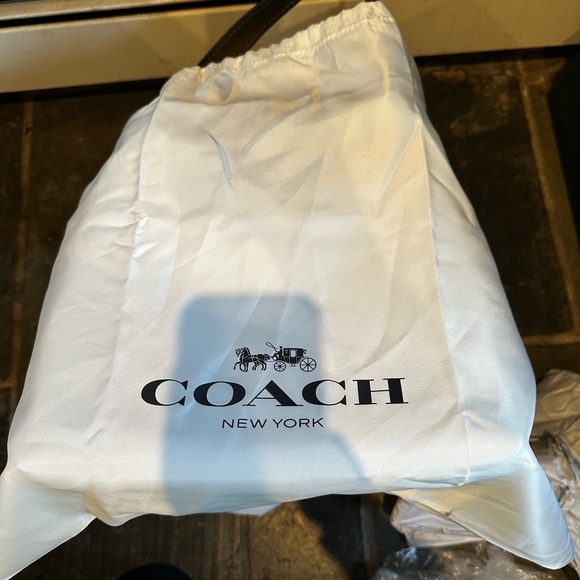 Coach Brooklyn 28 hobo shoulder bag NWOT - Picture 10 of 10